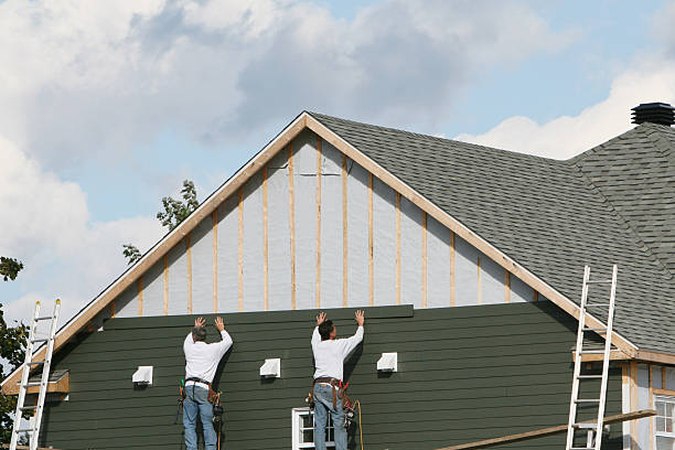 Professional Siding technician working in Fountain, CO